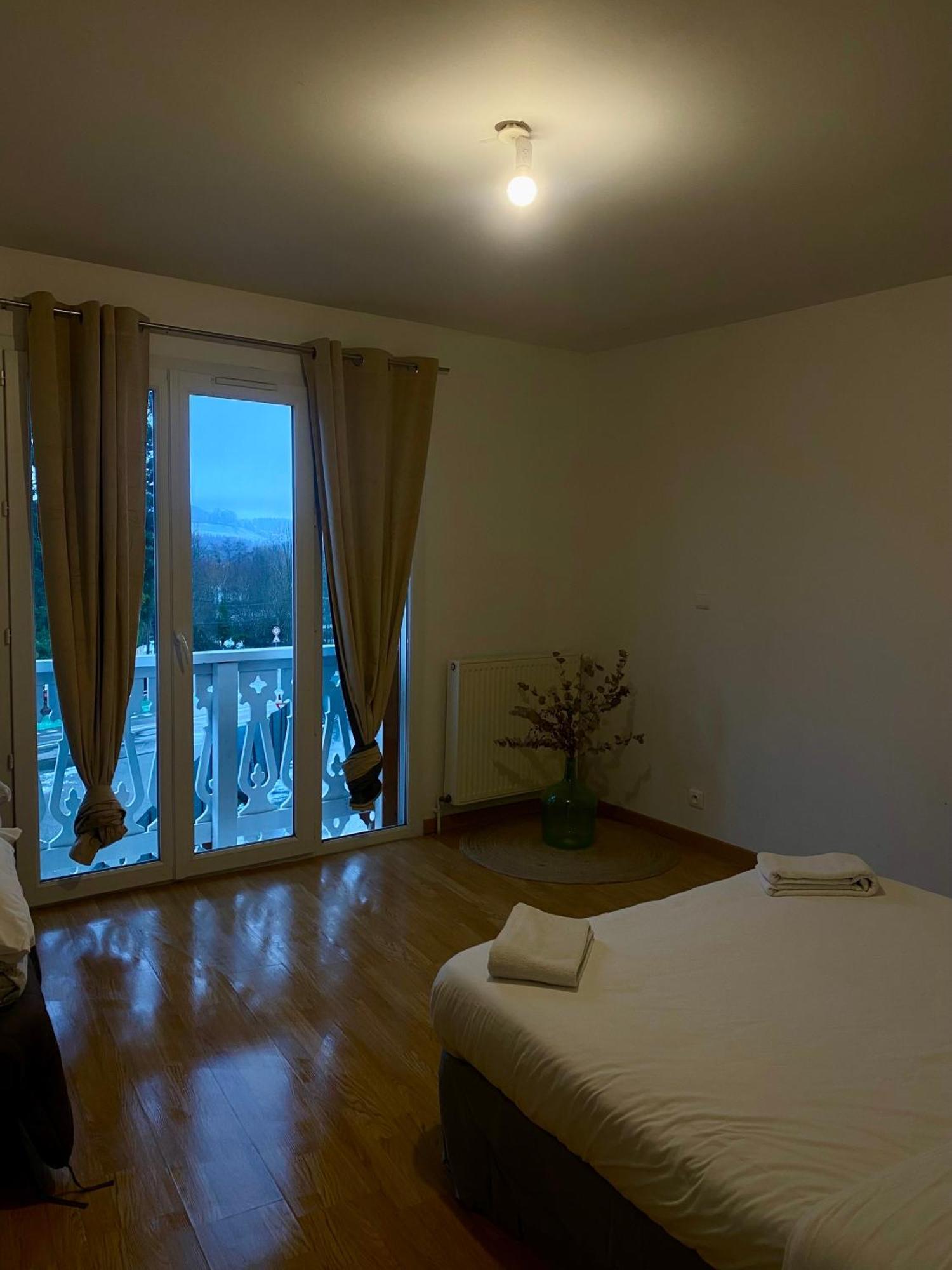 Appartement Chloe Du Lac Montferrat  Exterior foto